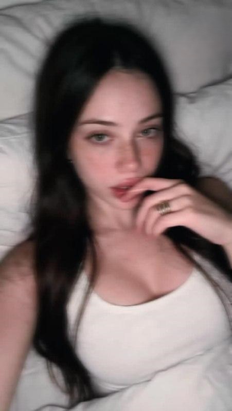 Ariana Prida Contenido