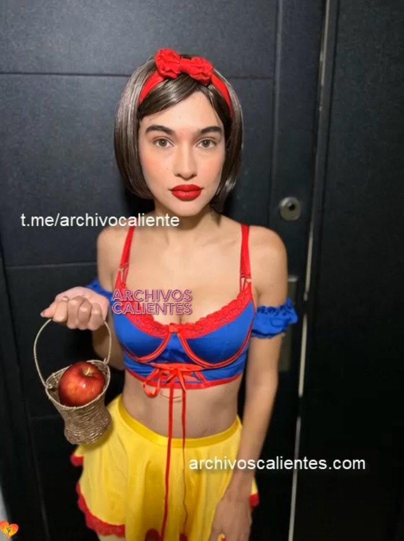 Dua Lupita Blanca Nieves