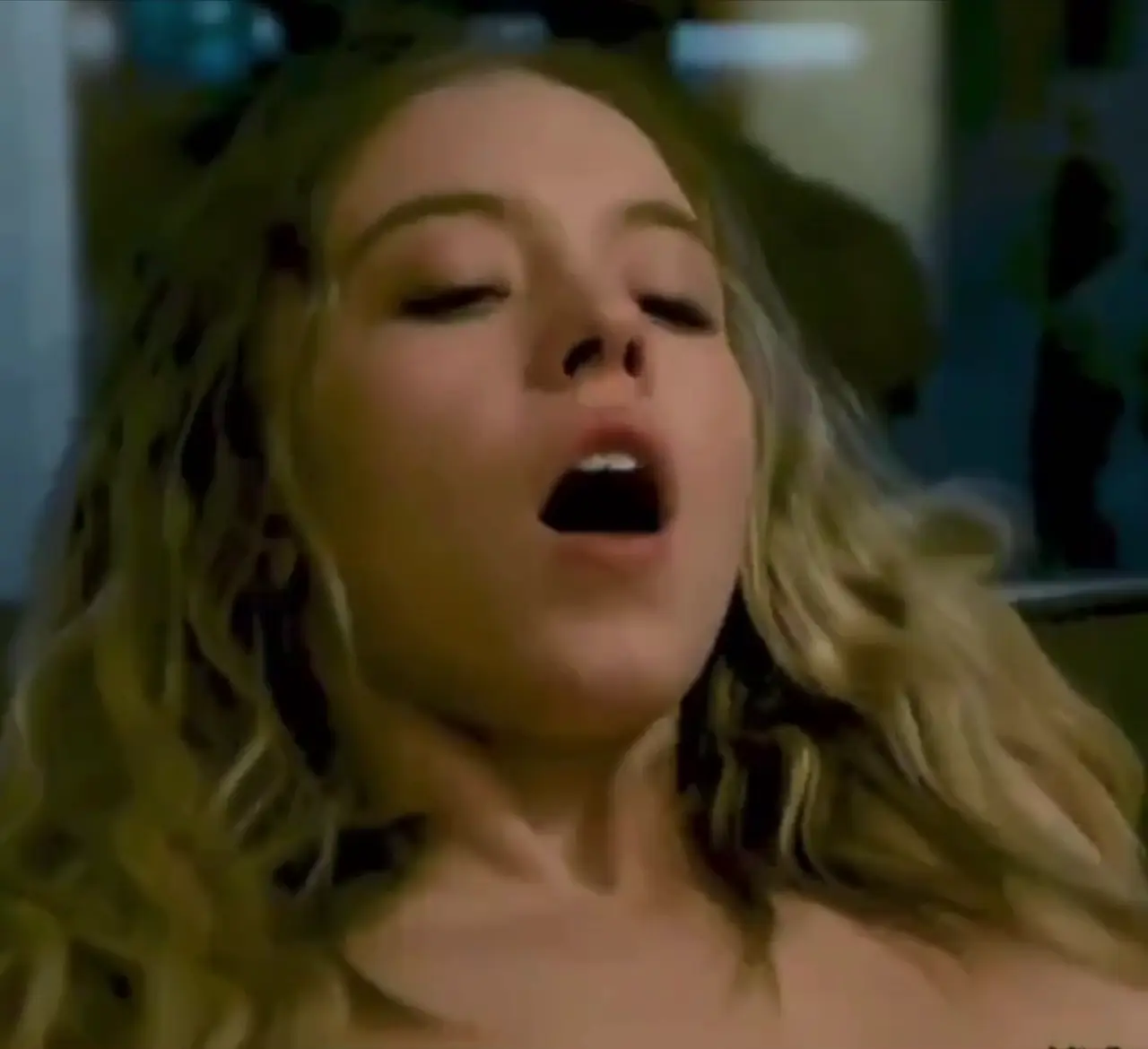 Sydney Sweeney Pussy Licking